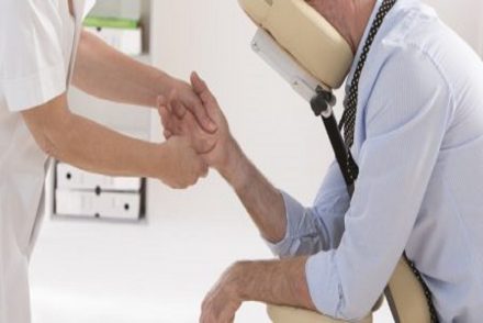 Les bienfaits d'un massage au bureau